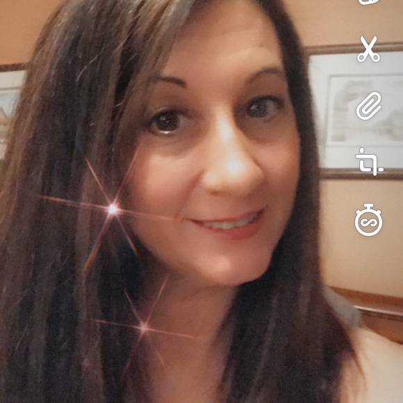 Meet your Posher, Dana - Picture 2 of 2